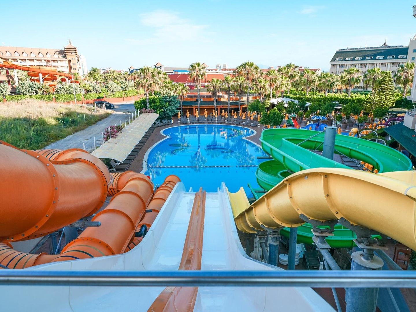 calimera-hane-garden